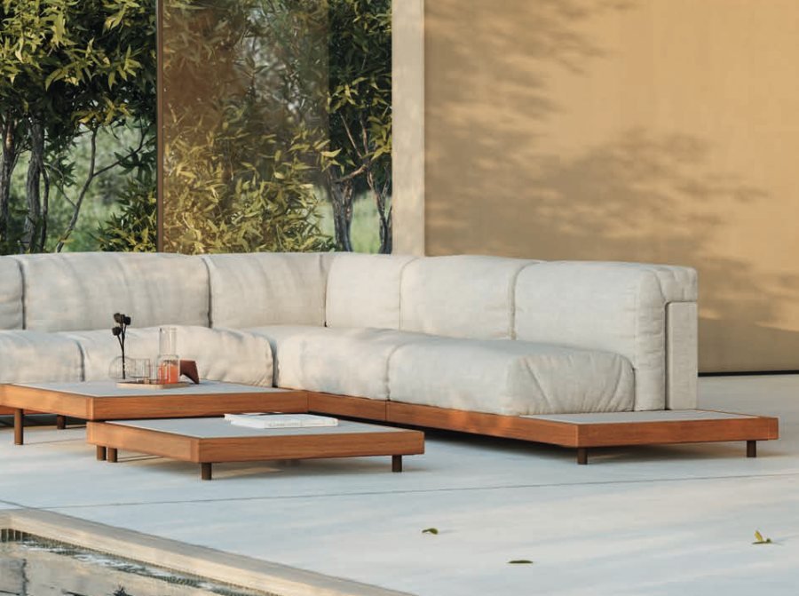 Mobiliario de exterior de diseño en una terraza